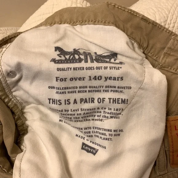 Levi’s 502 men’s Tan jeans - Picture 8 of 8